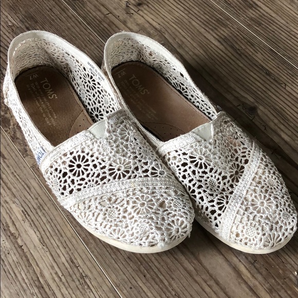 toms moroccan crochet